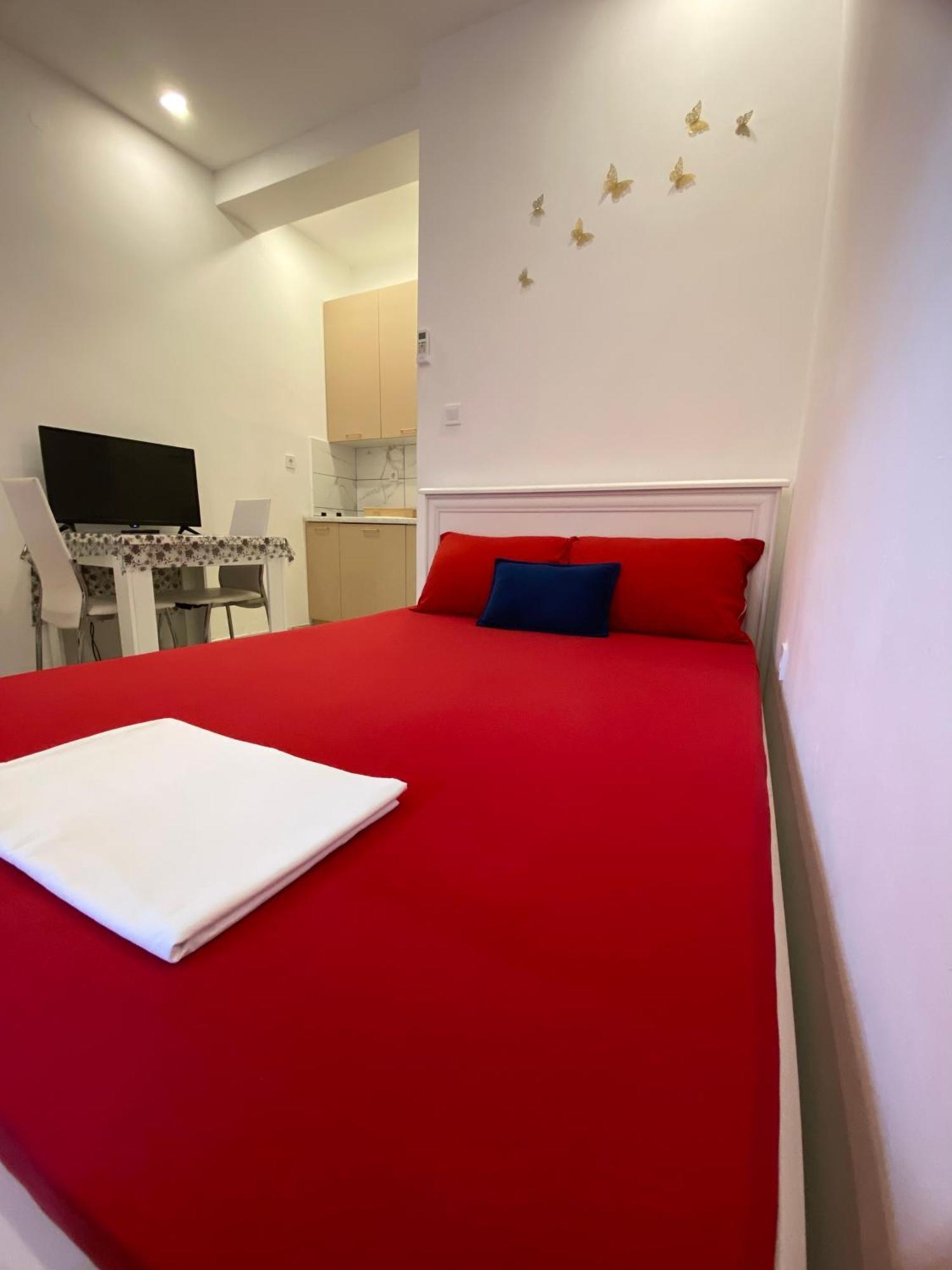 Banicevic Apartmani Ðenovići Exterior foto