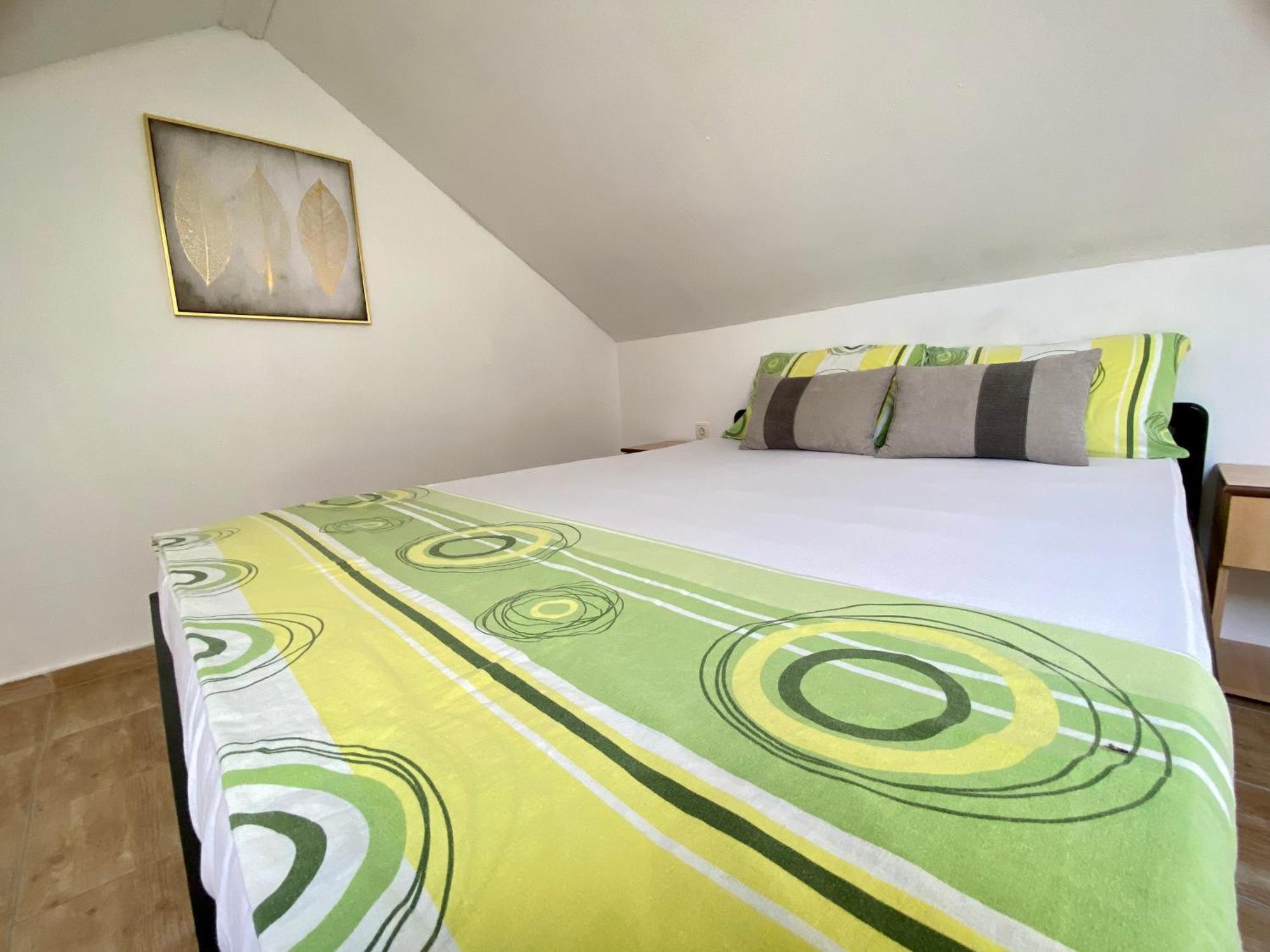 Banicevic Apartmani Ðenovići Habitación foto