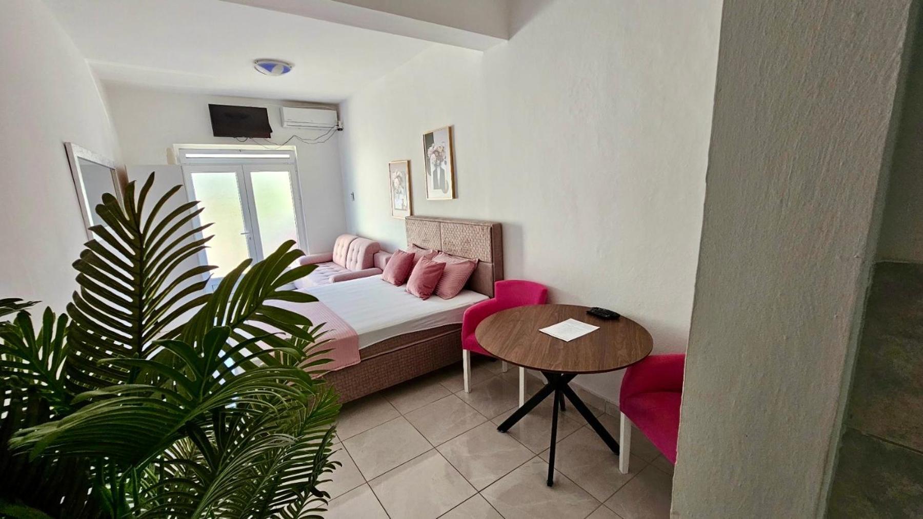 Banicevic Apartmani Ðenovići Exterior foto